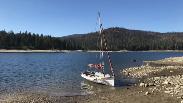 Sponsons used for increased buoyancy during fishing