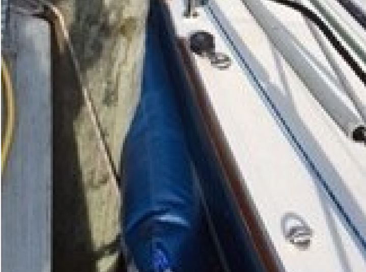 Standard Duty Inflatable Boat Fender in Blue