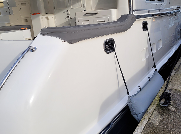 Boat docked using Easystow heavy-duty fenders
